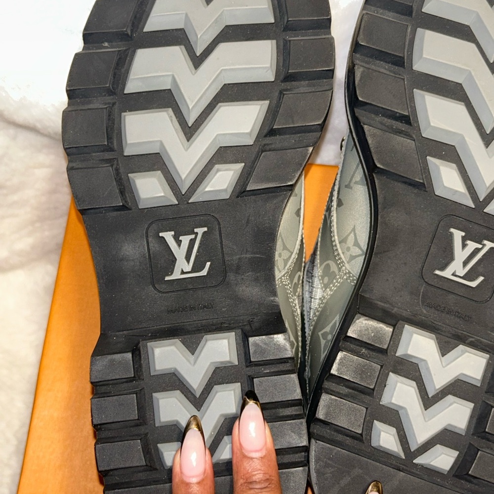 Louis‎ Vuitton Green Canvas Lace Up Boots - Picture 11 of 14